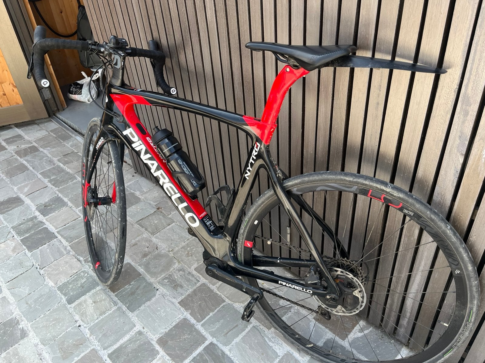 Pinarello nytro elektrische fiets, Fietsen en Brommers, Ophalen, Zo goed als nieuw, Overige merken