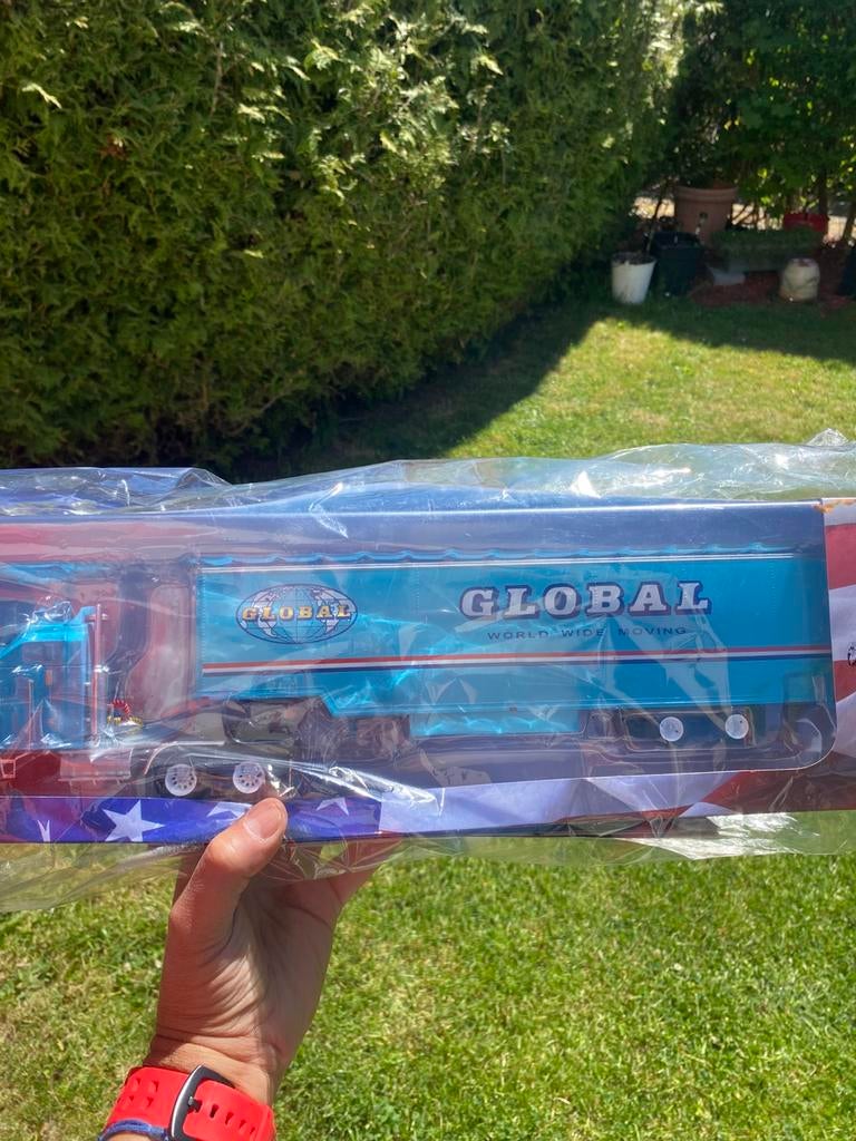 Camion américain Kenworth 1:43, Enlèvement ou Envoi, Comme neuf