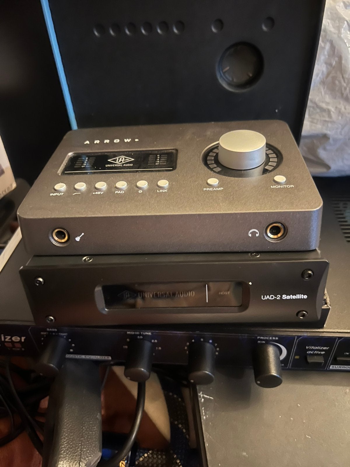 Universal audio uad interface arrow / solo TB3, TV, Hi-fi & Vidéo, Appareils professionnels, Enlèvement ou Envoi, Audio