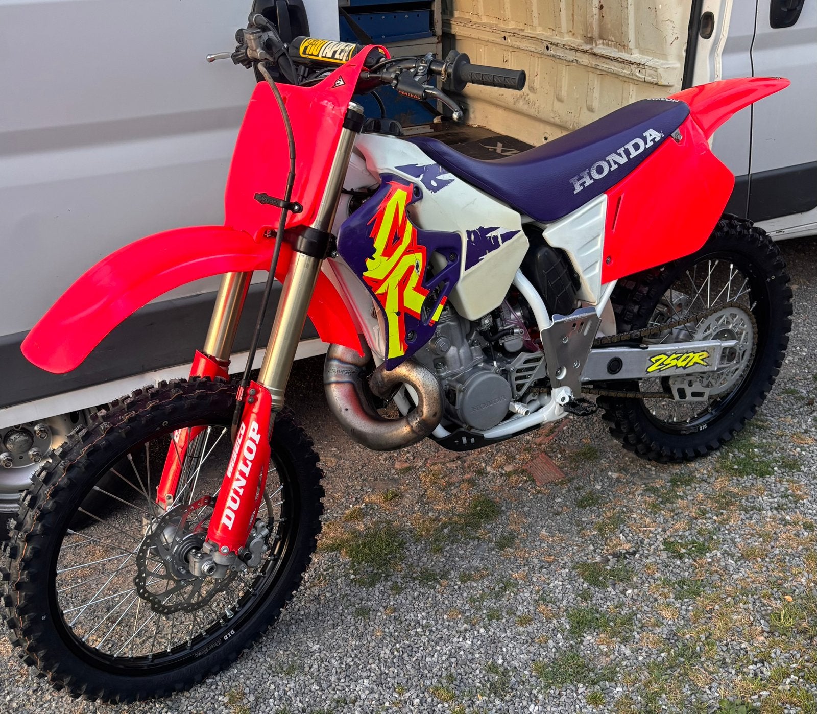 250 cr 1995, Particulier, Neuf