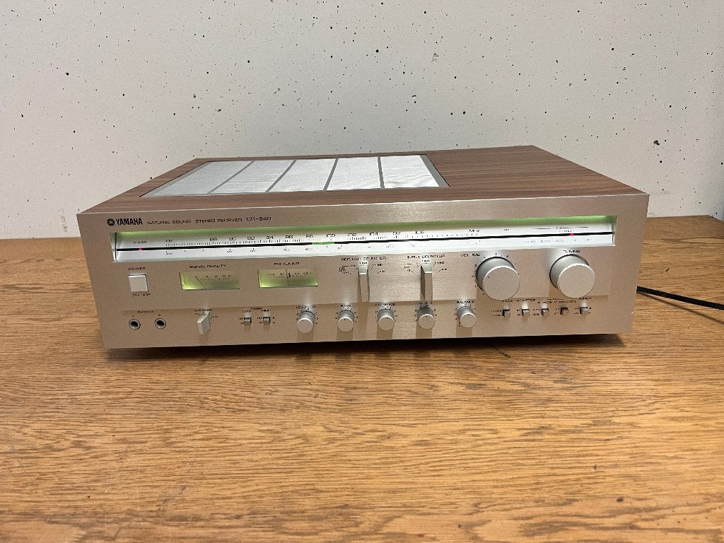 Yamaha CR 840 Stereo Receiver, Audio, Tv en Foto, Versterkers en Ontvangers, Ophalen, Gebruikt, Yamaha, 120 watt of meer