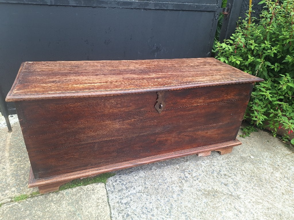 Coffre en bois ancien, Enlèvement, Utilisé