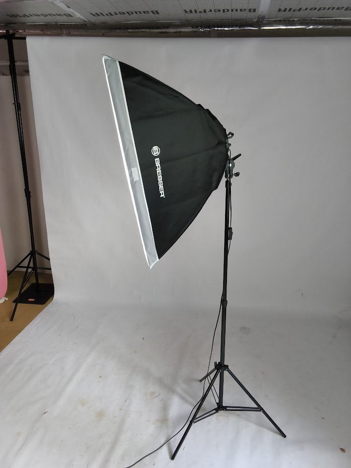 BRESSER ES-570 – Éclairage studio  + Softbox + Pied, Réglable, Bresser, Utilisé, Enlèvement