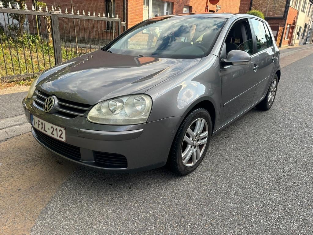La VW Golf 5 2007 fonctionne très bien., Autos, Achat, Entreprise, Autres couleurs, 5 portes
