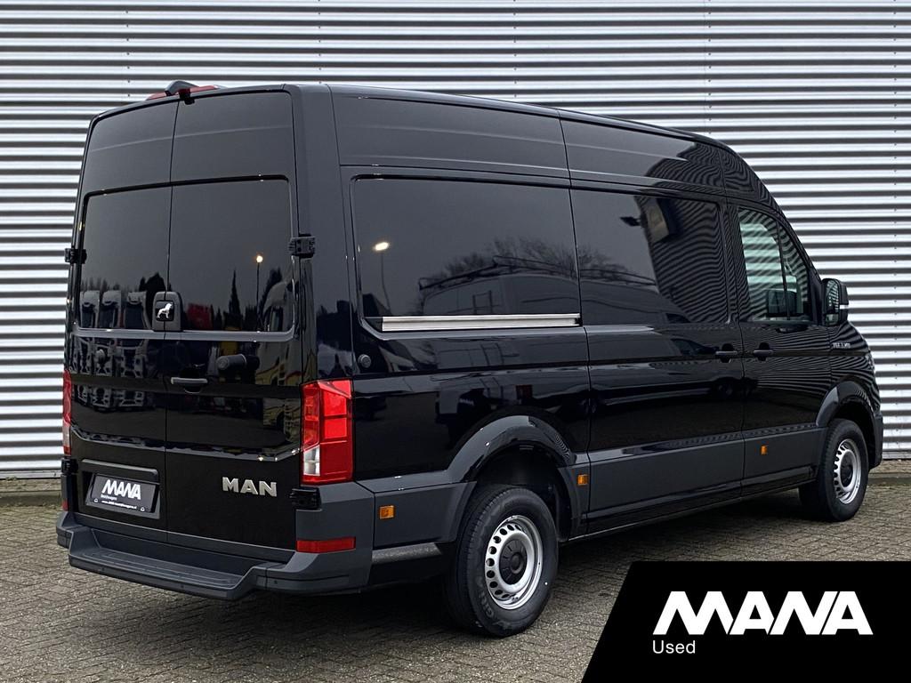 MAN TGE 3.140 L3H3 Automaat 140PK Zwart NIEUW MODEL Cruise c, Auto's, Stof, Zwart, Zwart, Bedrijf