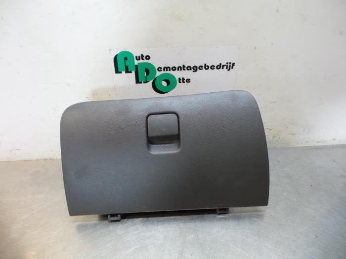 Dashboardkastje van een Daewoo Lanos (Lanos 97-), Gebruikt, -, Daewoo, -