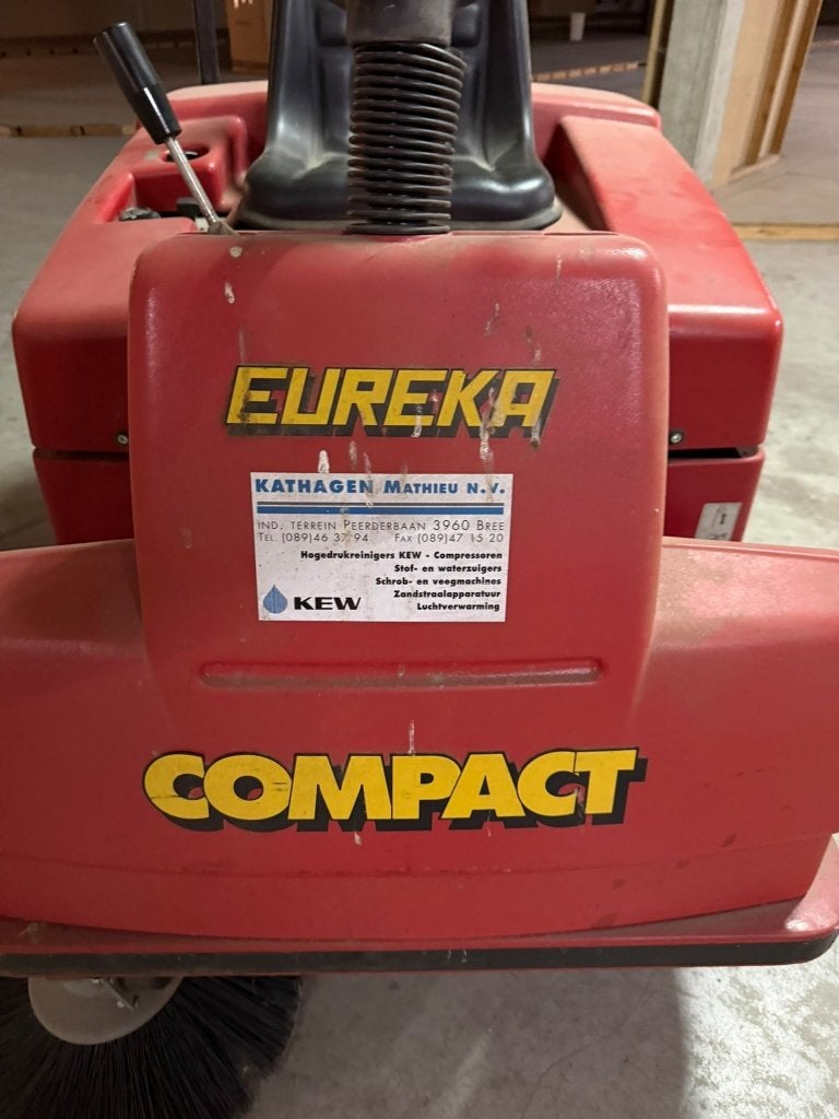 Eureka Compact zitveegmachine | €4000, Enlèvement, Utilisé