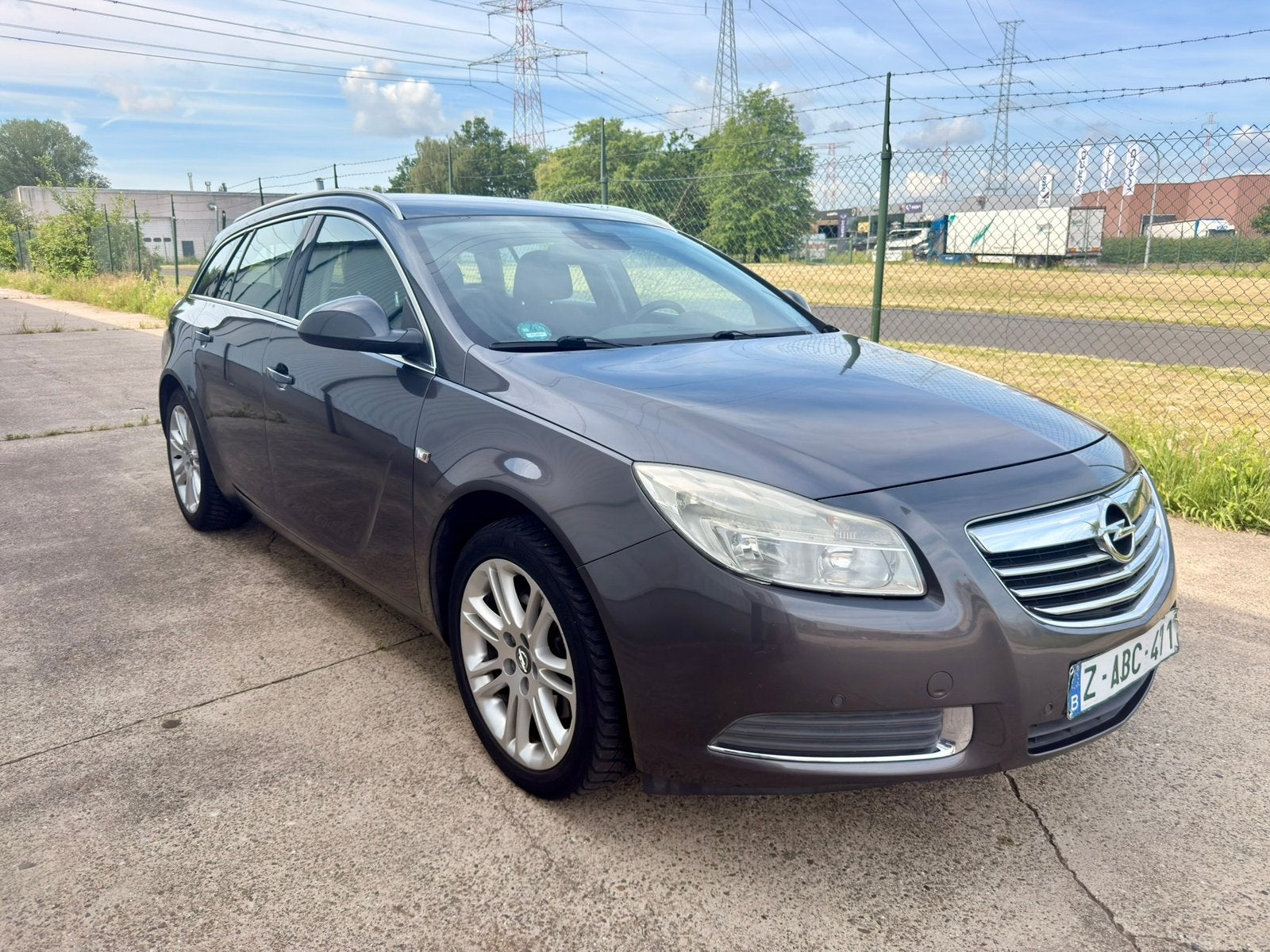 Opel insignia 1.6 turbo 180pk eur5 benzin gekeurd vor vrkoop, Voorwielaandrijving, Euro 5, Stof, 4 cilinders
