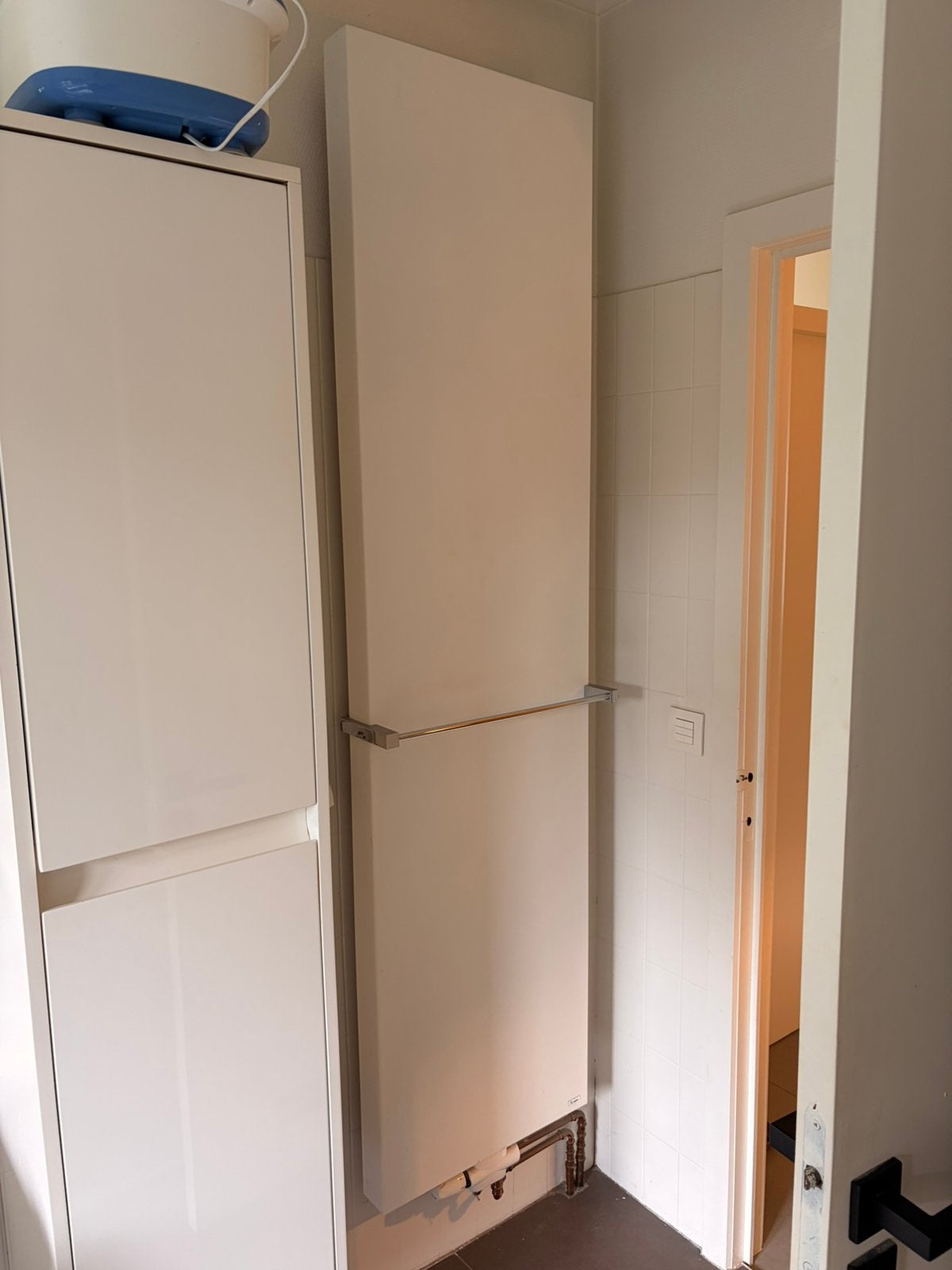 Vasco designradiator 180  60 cm – wit – met handdoekbeugel, Ophalen, Zo goed als nieuw