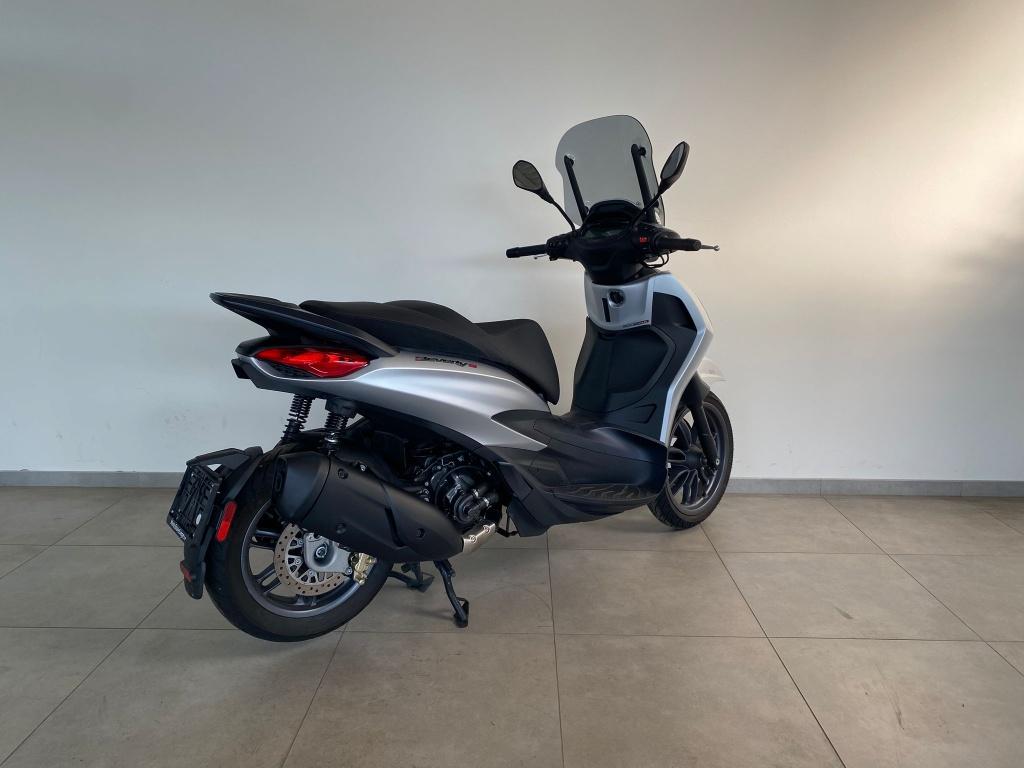 Piaggio Beverly, Scooter, Occasion, Bedrijf, Minimaal motorrijbewijs A2