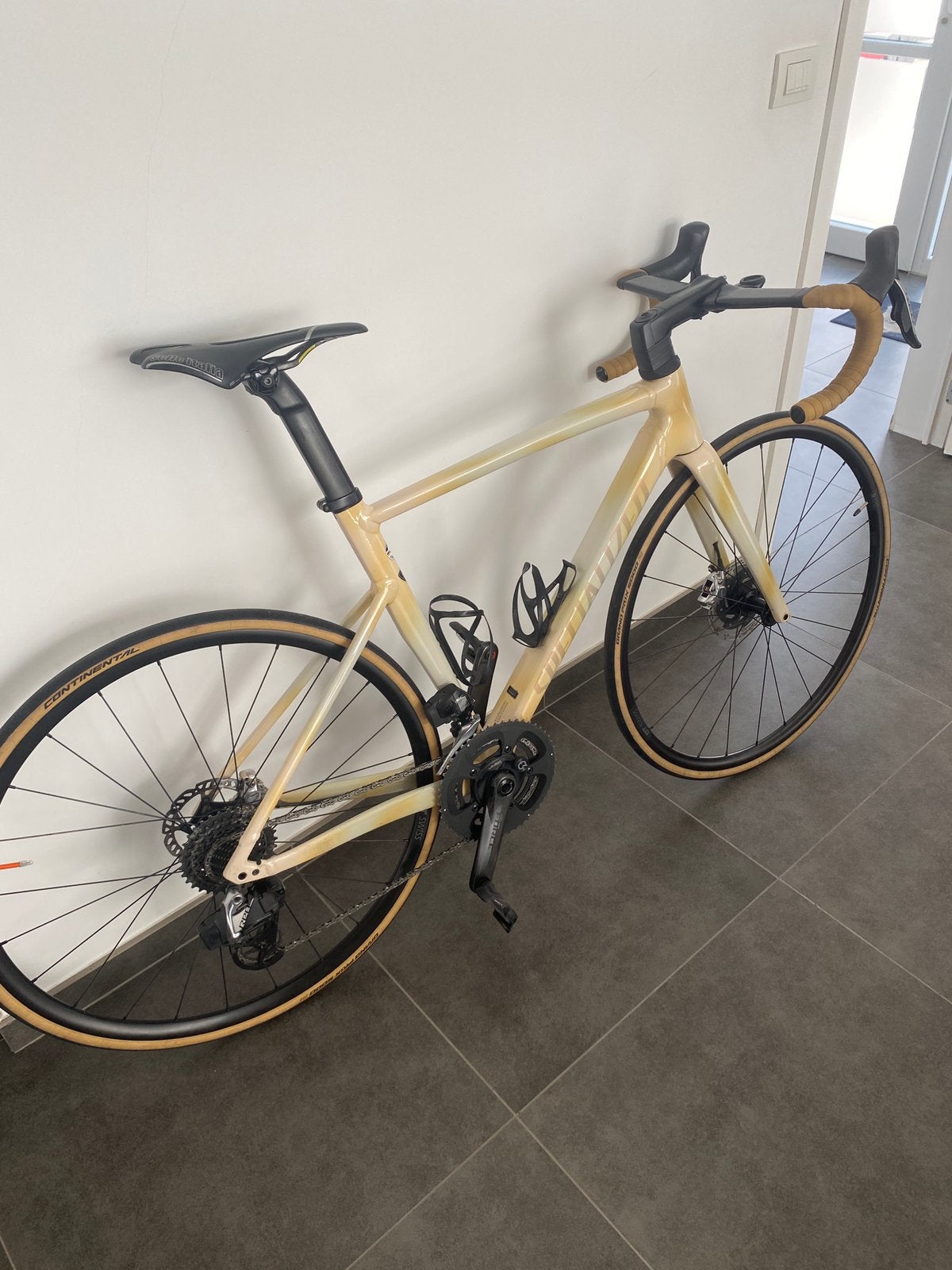 Specialized, tous modèles, sl7, avec essieu rouge sram, Vélos & Vélomoteurs, Vélos | Vélos de course, Comme neuf, Carbone, Enlèvement