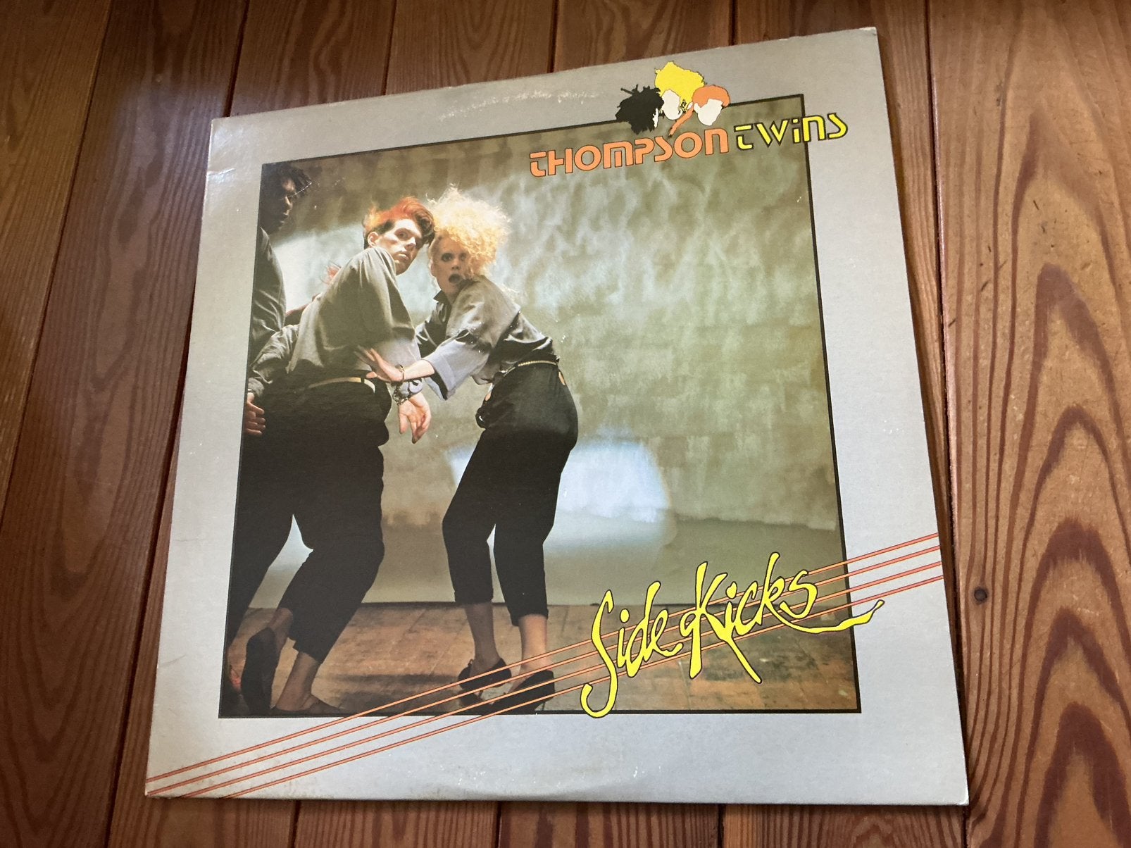 LP Thompson Twins - coups de pied latéraux, CD & DVD, Vinyles | Pop, Enlèvement ou Envoi