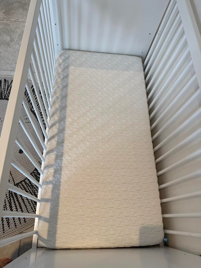 Aerosleep Evolution matras/matrasbeschermers/hoeslakens, Kinderen en Baby's, Babywiegjes en Ledikanten, Ophalen, Zo goed als nieuw