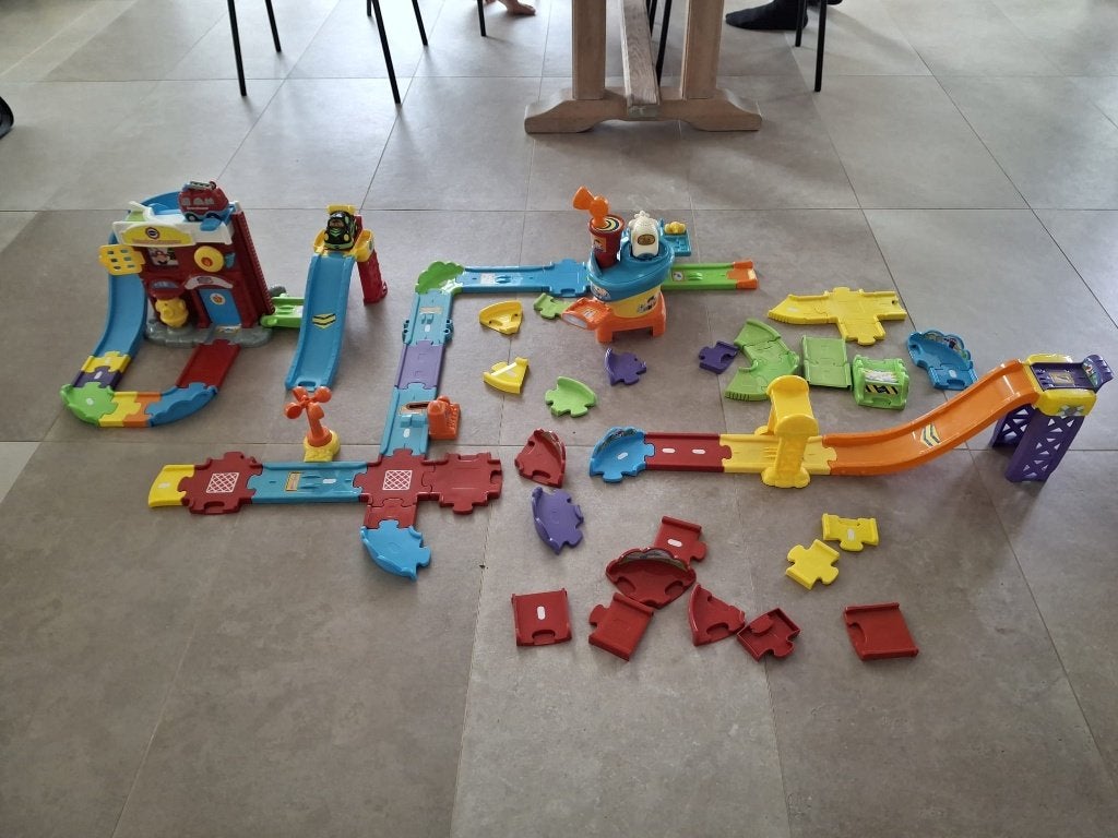 vtech toet toet auto's, Enlèvement, Comme neuf, 2 à 4 ans