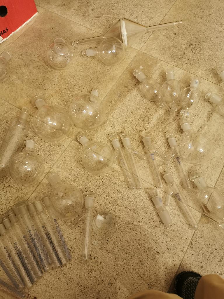 labo materiaal, Diversen, Schoolbenodigdheden, Ophalen, Gebruikt
