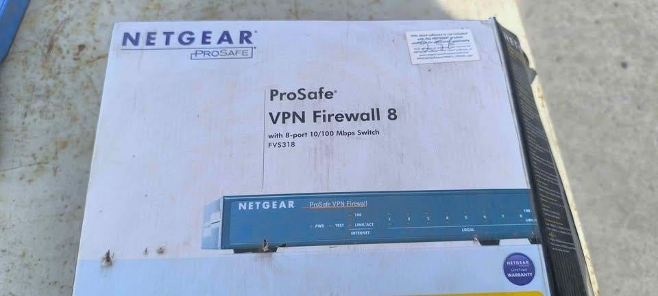 NETGEAR prosafe vpn firewall 8 : 10 €, Enlèvement, Neuf