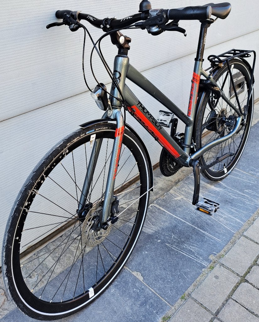 Trekking bike THOMPSON état nickel prix450€04898/13734 Bxl, Autres marques, Vitesses, Comme neuf, Enlèvement