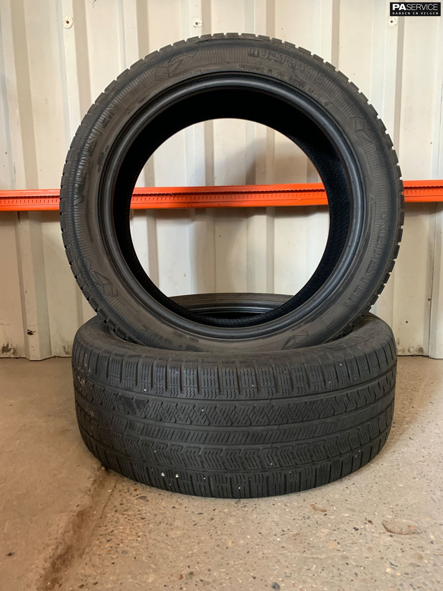 2x Vredestein All Season 265 45 20 met 5.8 mm, Auto-onderdelen, Banden en Velgen, Gebruikt, -, 265 mm, -