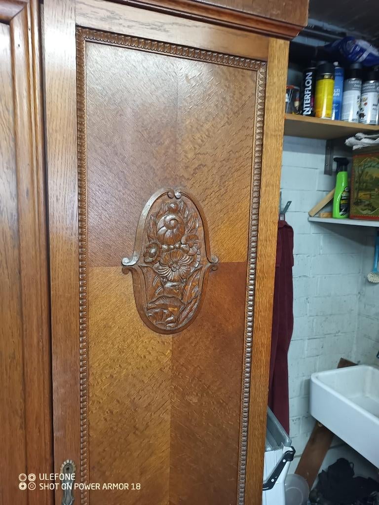ARMOIRE ANCIENNE EN BOIS AVEC MIROIR, Maison & Meubles, Antiek, 150 à 200 cm, Enlèvement, Utilisé