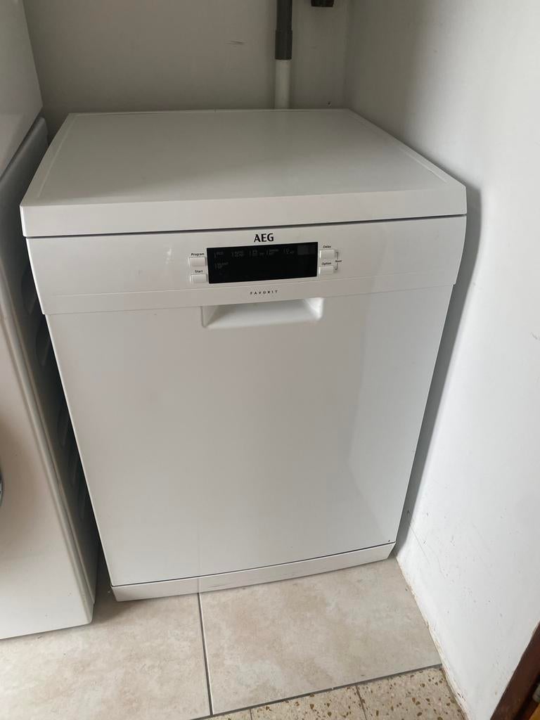 Vaatwas Aeg XXL, Elektronische apparatuur, Vaatwasmachines, Zo goed als nieuw, Ophalen