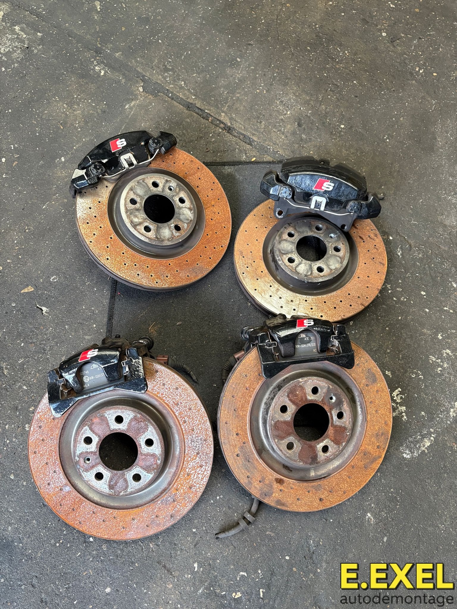 S-Line Remmen set Audi A4 B8 2007-15, Auto-onderdelen, Gebruikt, -, Ophalen of Verzenden, -