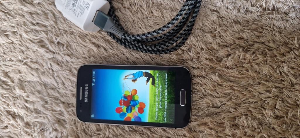 Ancien smartphone samsung ace 3 bloqué orange., Télécoms, Avec simlock (verrouillage SIM), Enlèvement ou Envoi, Galaxy Ace, Comme neuf
