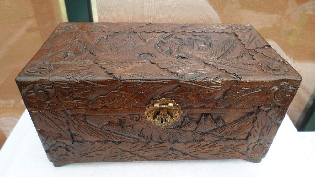 Coffret en bois de camphrier, Enlèvement ou Envoi