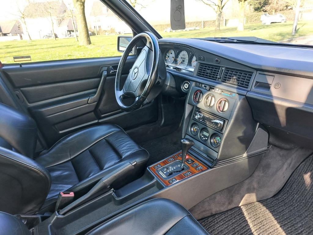 Mercedes 190 2.5-16V van 06/1993 met 108.400 kms, foto 10
