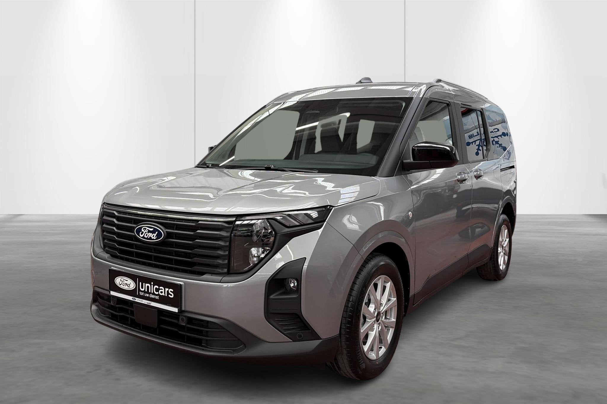 Ford Tourneo Courier 1.0 EcoBoost 92kW Titanium Aut., Autos, Ford, Neuf, Argent ou Gris, Achat, https://public.car-pass.be/vhr/81427e06-43ff-4eb1-a6ce-98cdc6cc21f6