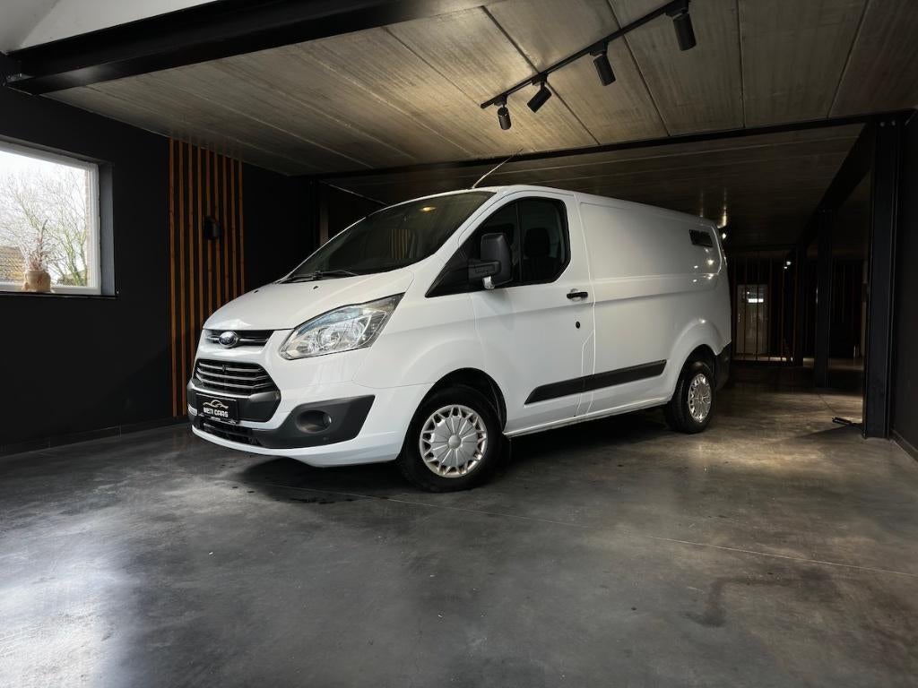 Ford Transit Custom 2.2TDCi | Navi | Cruise | Sensoren | ..., Auto's, Voorwielaandrijving, Zwart, 4 cilinders, https://public.car-pass.be/vhr/87102d27-8c19-490e-895f-b382507a0ca1