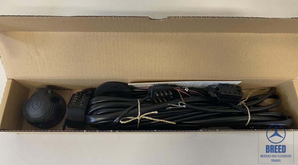 NOS elektroset trekhaak voor Mercedes-Benz R107, -, Nieuw, Ophalen of Verzenden, -
