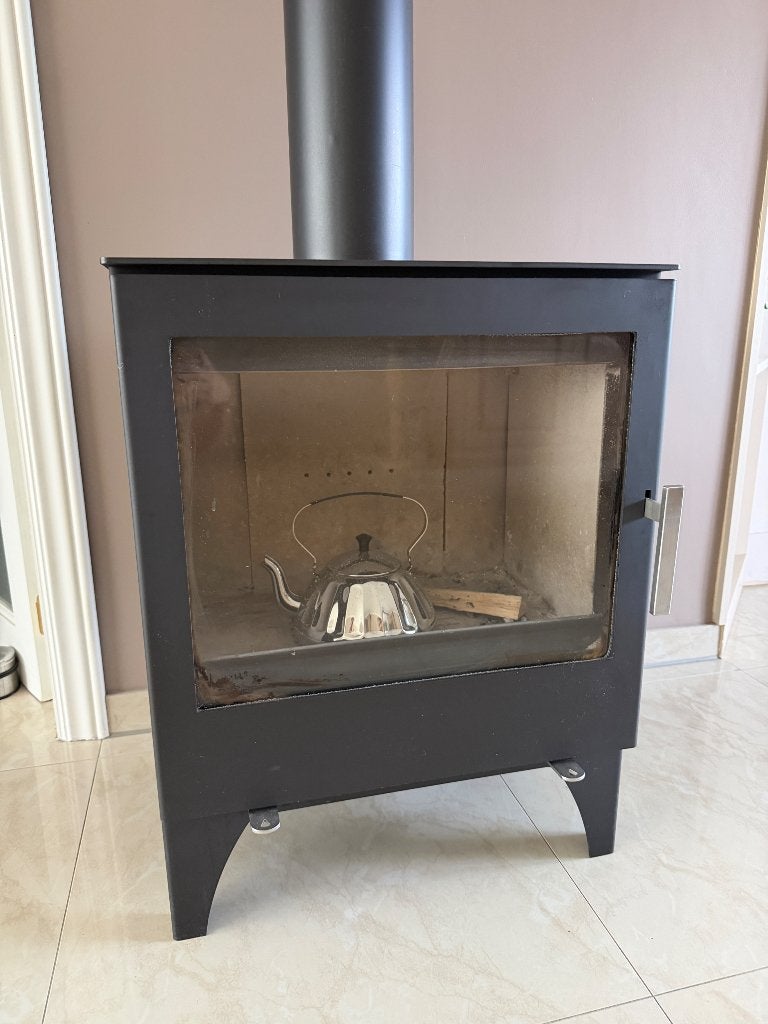 poêle à bois noir avec conduit gaine, Maison & Meubles, Poêles, Enlèvement, Utilisé, Bois, Autoportant