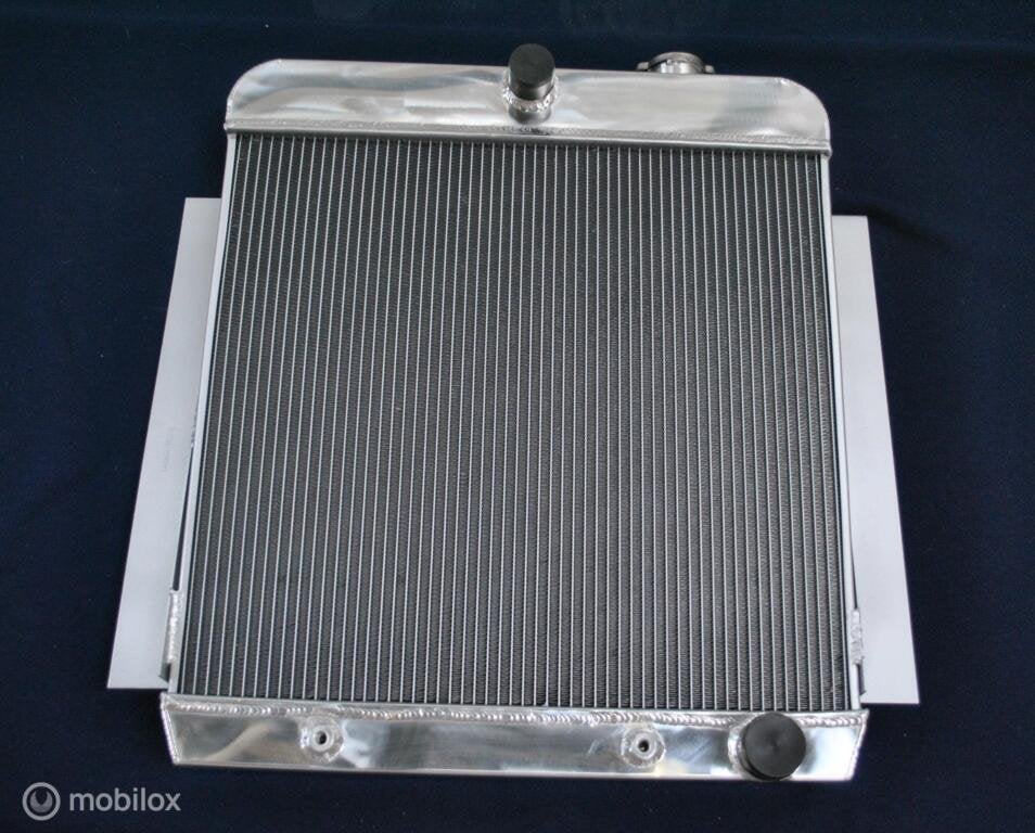 Radiateur CHEVY PICK UP TRUCK V8 1955-1959 56 57 58, Autos : Pièces & Accessoires, Neuf, Enlèvement ou Envoi