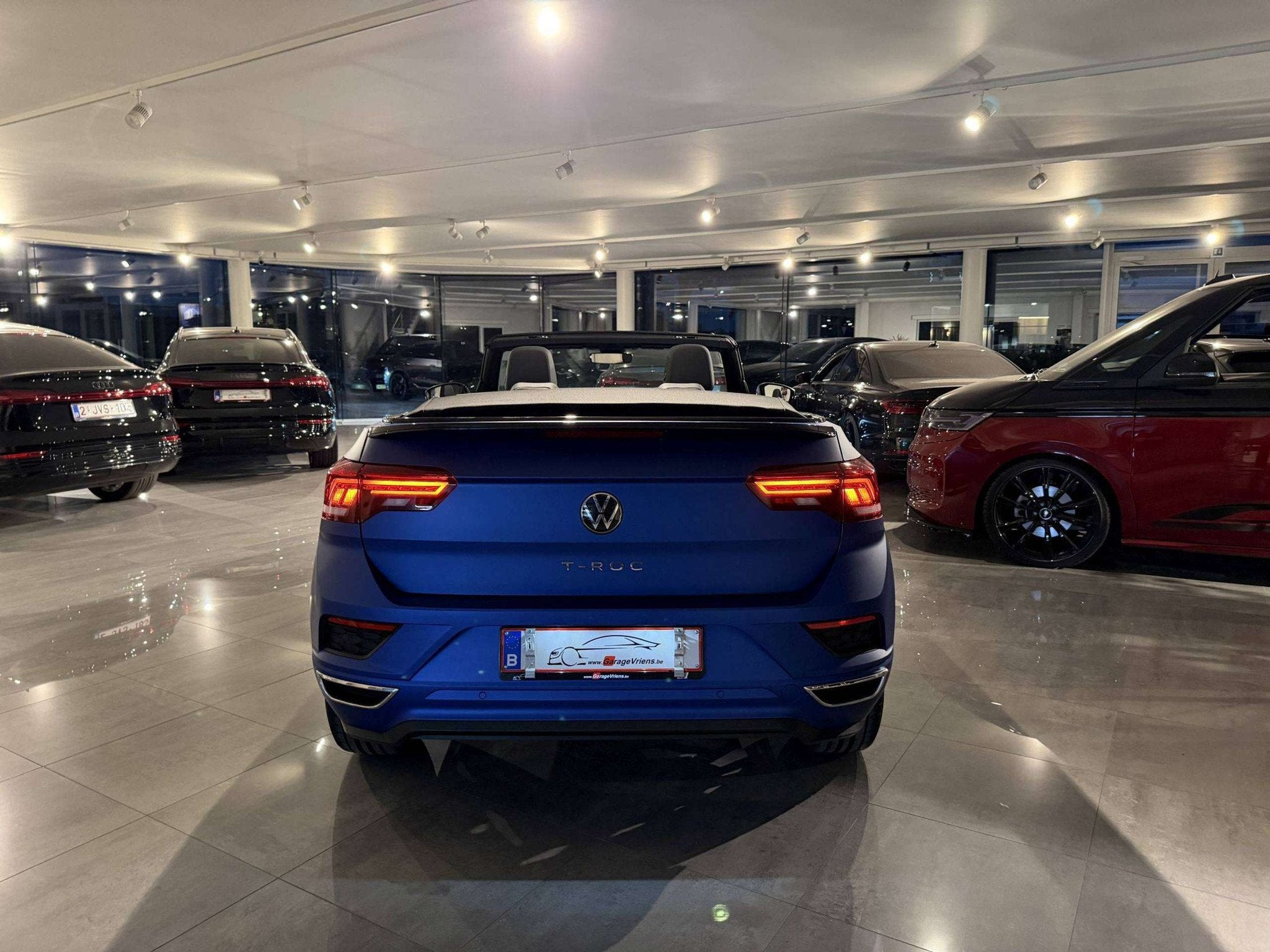 Volkswagen T-Roc CABRIO 3x R-LINE * NAVI * LED * CAM * BLACK, Auto's, 4 zetels, 4 cilinders, Cabriolet, Blauw