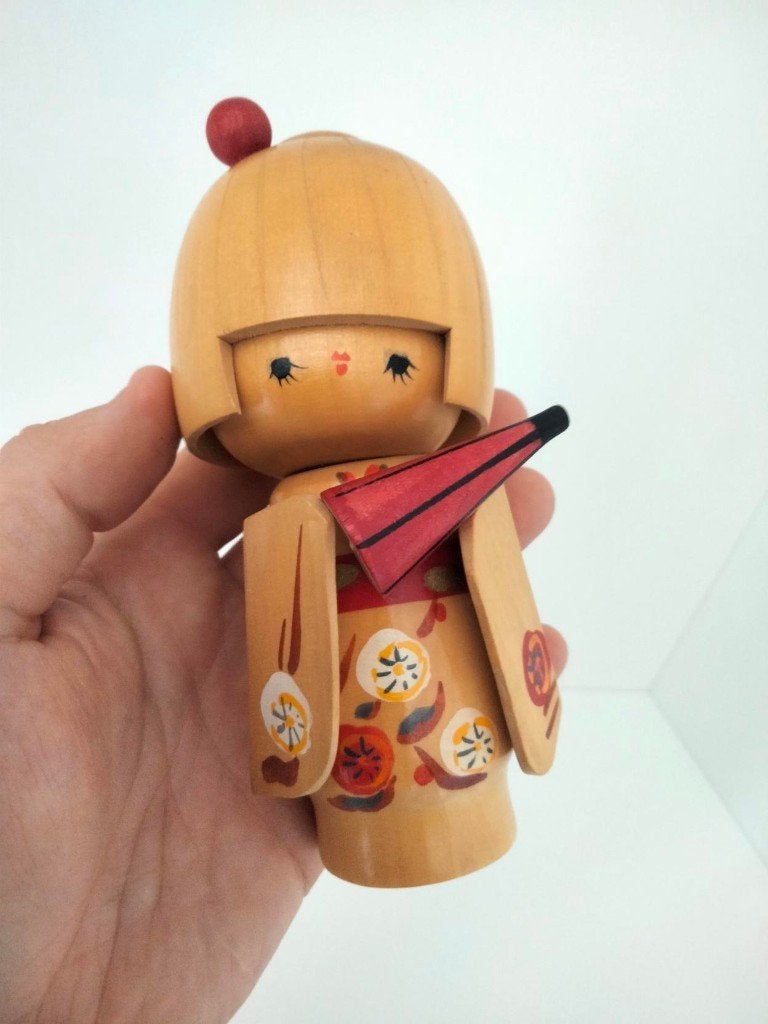 Kokeshi popje pop doll hout Japan kunst, Antiquités & Art, Enlèvement ou Envoi, Japon, Bois, Peint