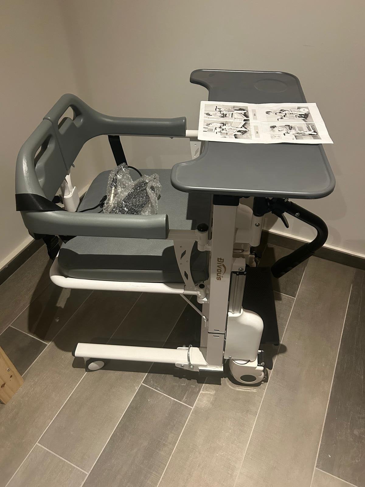 Nieuwe elektrische transferstoel,toiletstoelmet liftfunctie, Ophalen, Nieuw