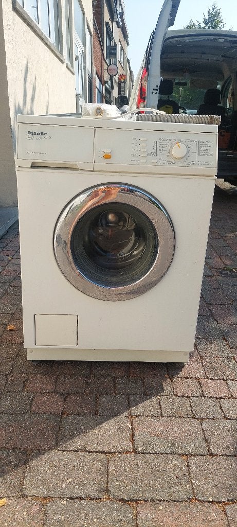 Machine à laver Miele, Electroménager, Lave-linge, 1200 à 1600 tours, 6 à 8 kg, 85 à 90 cm, Programme lavage à la main