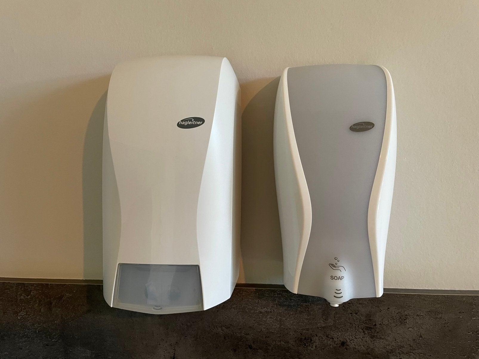 Zeepdispensers automatisch hagleitner, Huis en Inrichting, Ophalen, Meerkleurig, Overige merken, Zeepdispenser/zeepbakje