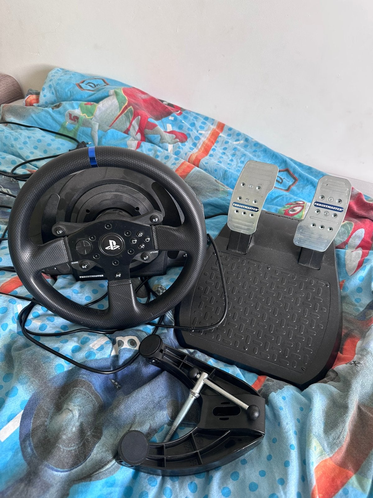 T300 Force Feedback Racing Wheel – PS3 / PS4 / PC, Consoles de jeu & Jeux vidéo, Consoles de jeu | Sony Consoles | Accessoires