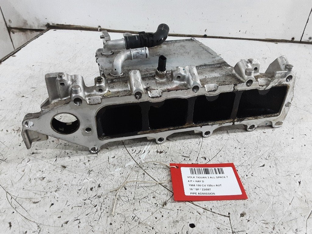 INLAATSPRUITSTUK Tiguan Allspace (BW2) (04L129766AL), Gebruikt, Volkswagen, Mevr. I. Hauben, Rue de l'Espoir 34 34
4030  GRIVEGNÉE, BE
