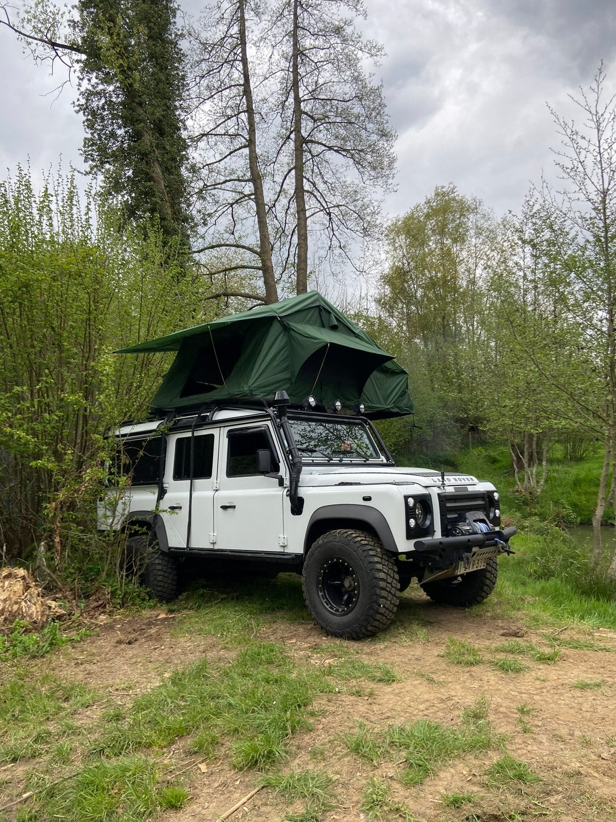 Defender daktent, Caravans en Kamperen, Ophalen, Zo goed als nieuw
