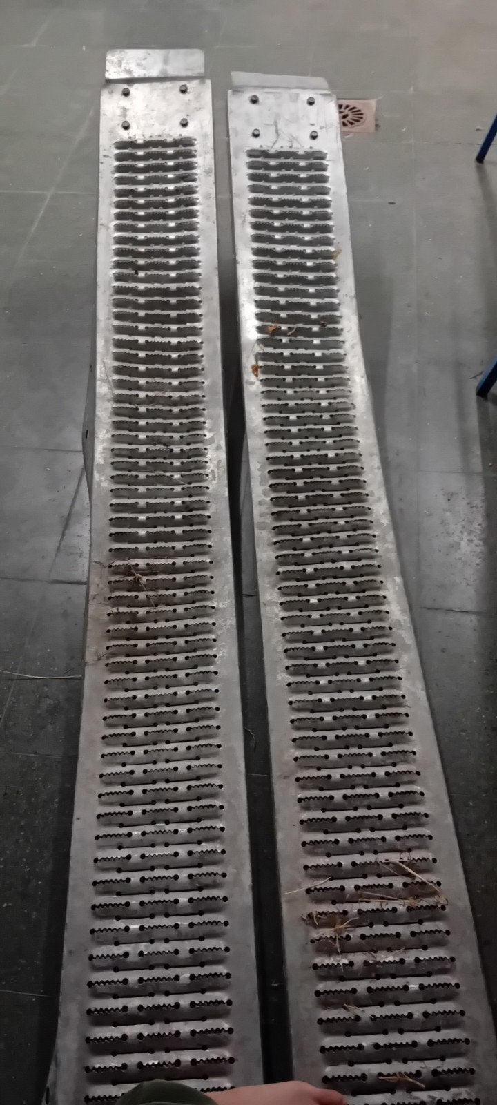 oprijplaten aanhangwagen, Ophalen