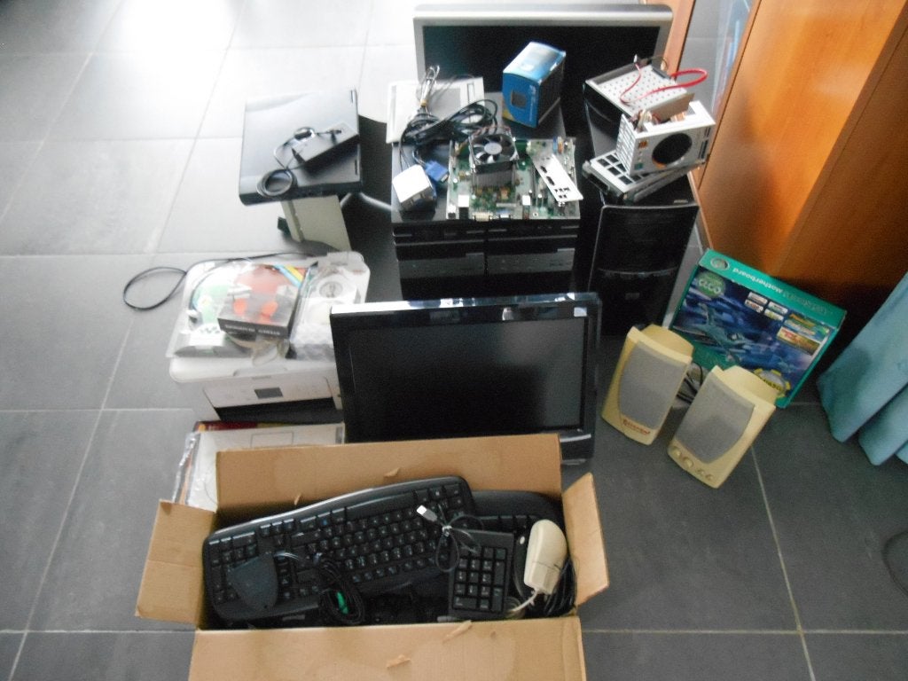 Desktops & ander materiaal, Informatique & Logiciels, Ordinateurs de bureau, Enlèvement