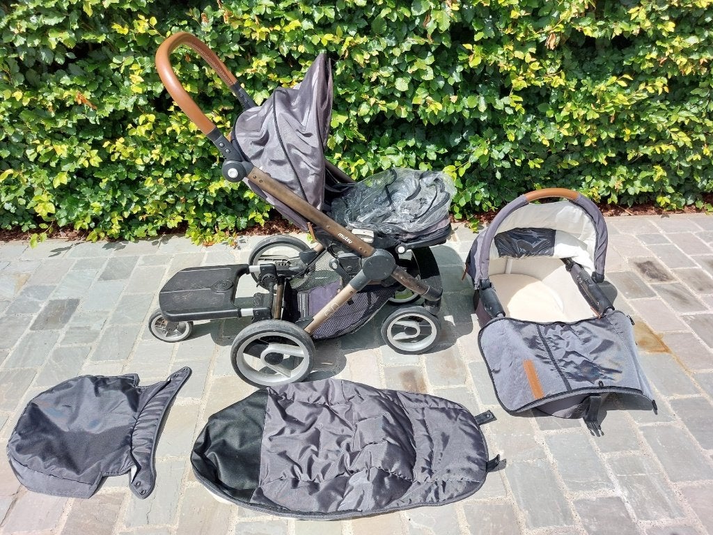 Mutsy Buggy en wiegje te koop, Enlèvement, Utilisé, Autres marques, Couverture pieds