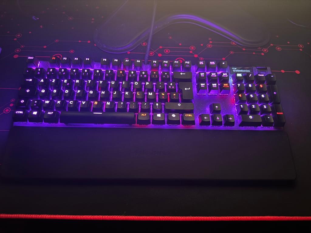 Apex pro gaming-toetsenbord uit de Steel-serie, Computers en Software, Toetsenborden, Zo goed als nieuw, Gaming toetsenbord, Ophalen of Verzenden