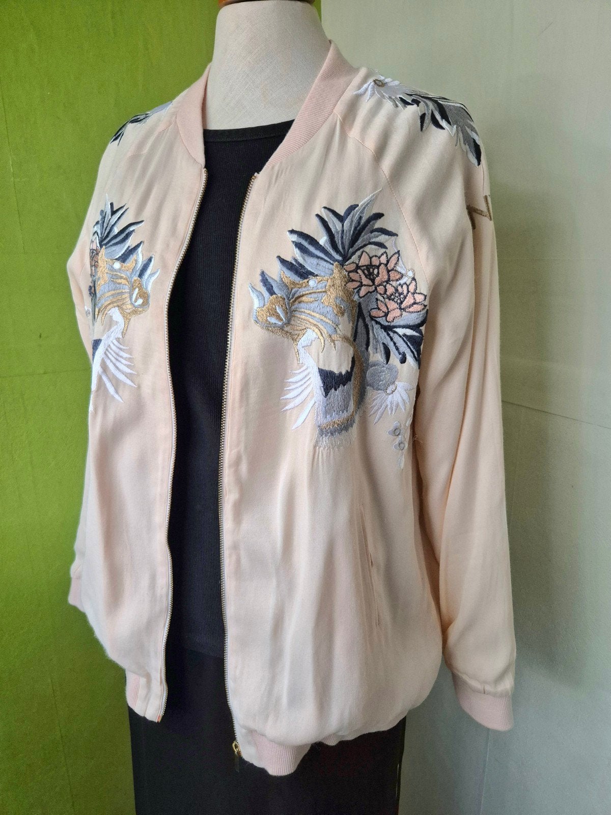 Veste bomber Sventy taille 38, Enlèvement ou Envoi, Comme neuf, Svnty