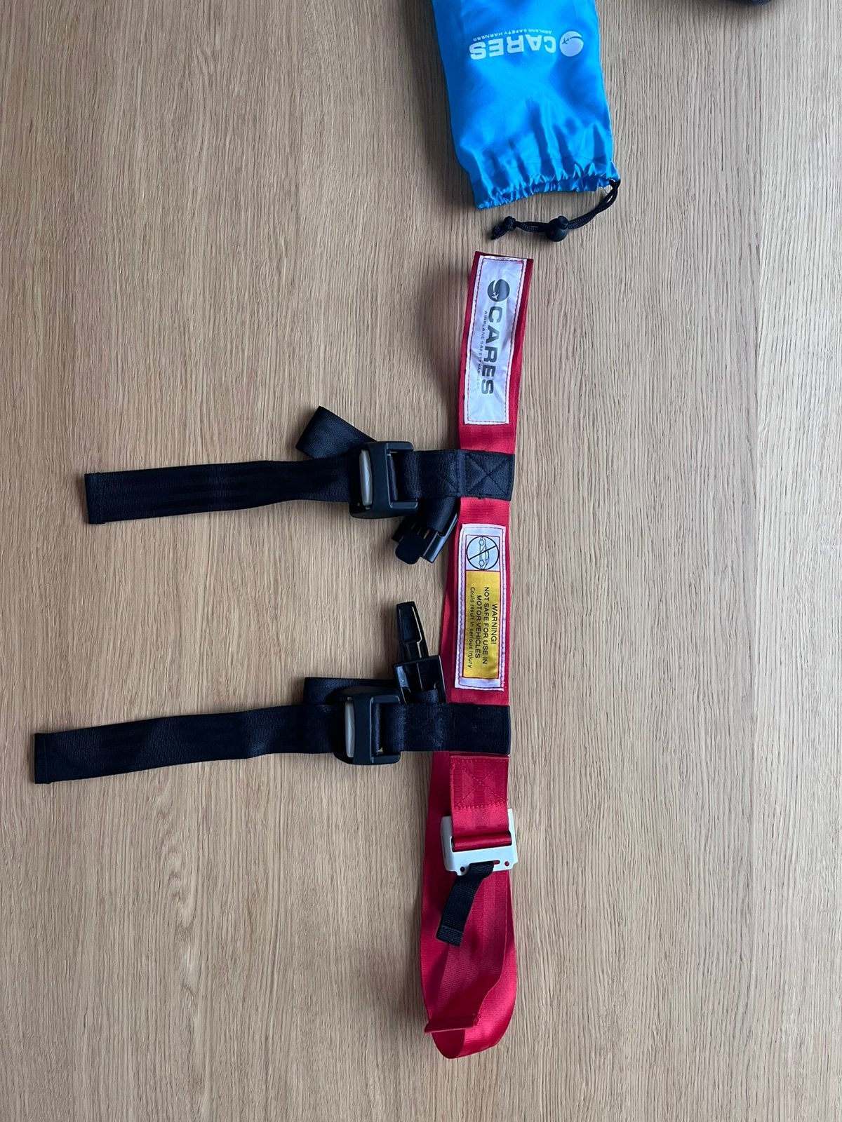Cares airplane safety harness, Vakantie, Vakantie | Fly & Drive