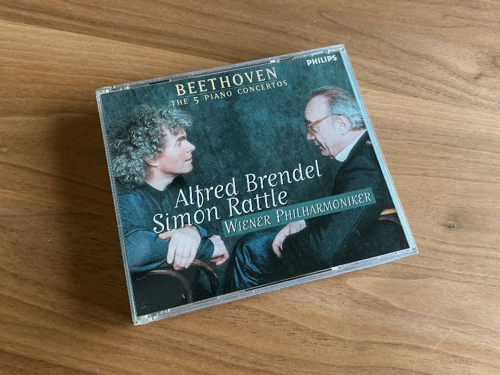 Beethoven : 5 piano concertos / Rattle / Brendel, Orchestre ou Ballet, Enlèvement ou Envoi, Comme neuf, Beethoven