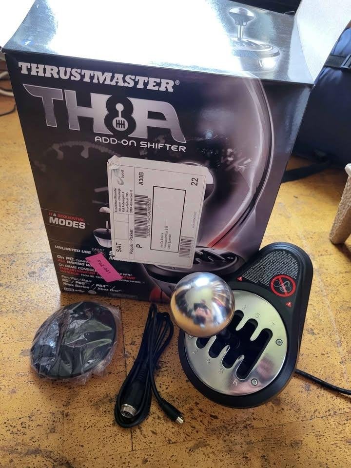 Thrustmaster TH8A shifter, Enlèvement, Comme neuf, TCA & Thrustmaster