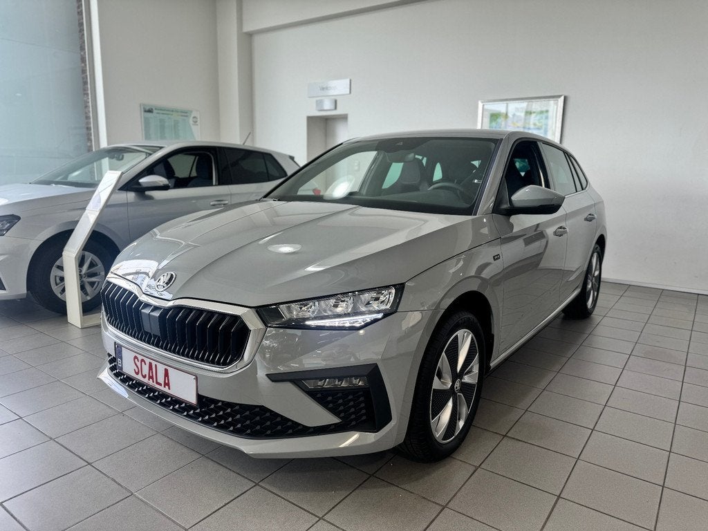 Skoda Scala 1.0 TSI Drive Edition, Auto's, Scala, 95 pk, Alcantara, Bedrijf